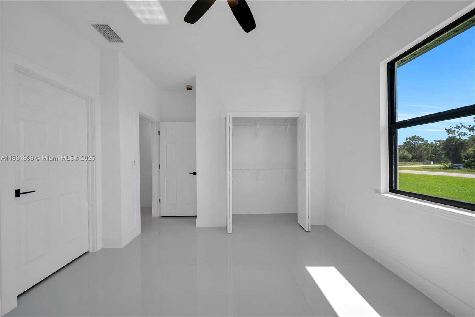 Small Image of 1110 EISENHOWER BLVD, Lehigh Acres Number 18