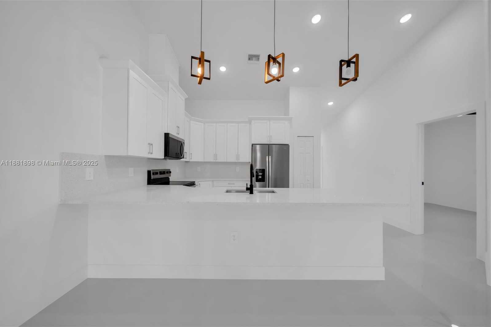 Small Image of 1110 EISENHOWER BLVD, Lehigh Acres Number 40