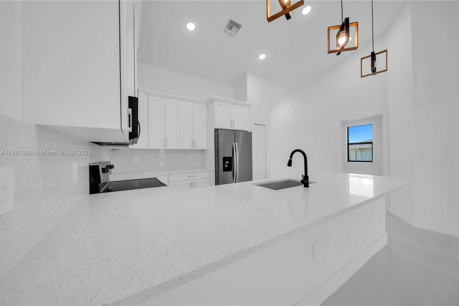 Small Image of 1110 EISENHOWER BLVD, Lehigh Acres Number 41