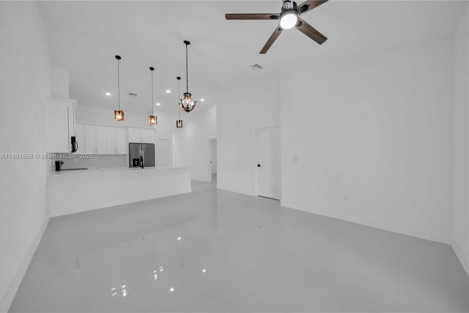 Small Image of 1110 EISENHOWER BLVD, Lehigh Acres Number 42