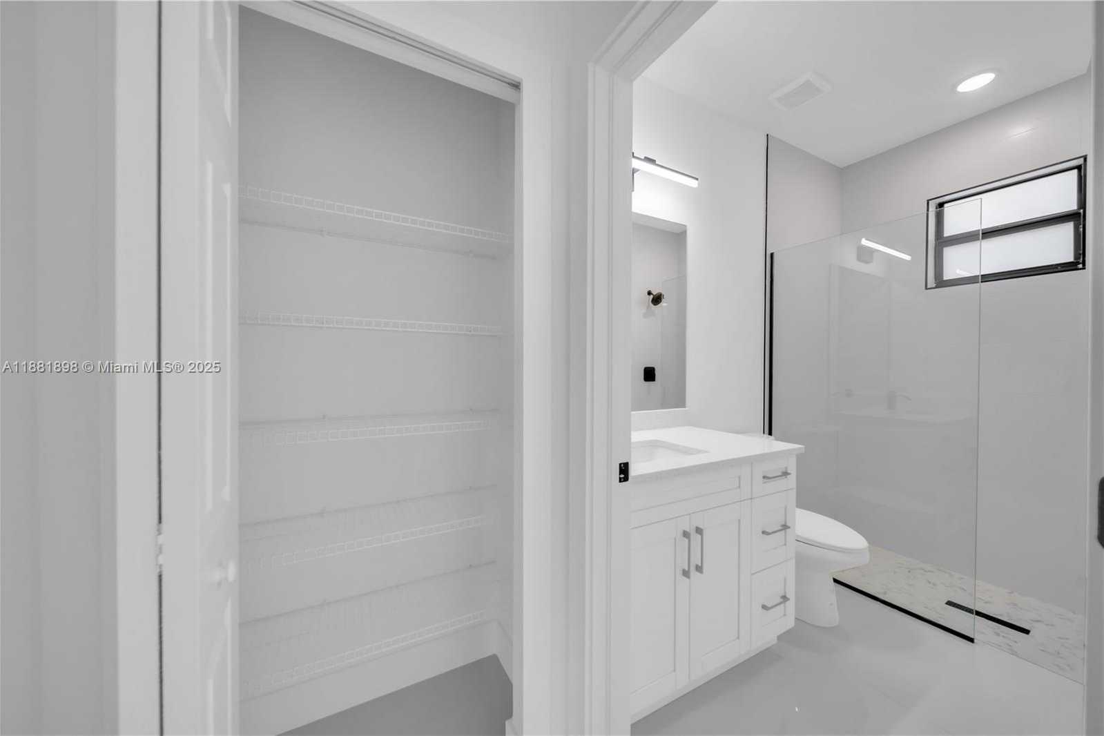 Small Image of 1110 EISENHOWER BLVD, Lehigh Acres Number 45
