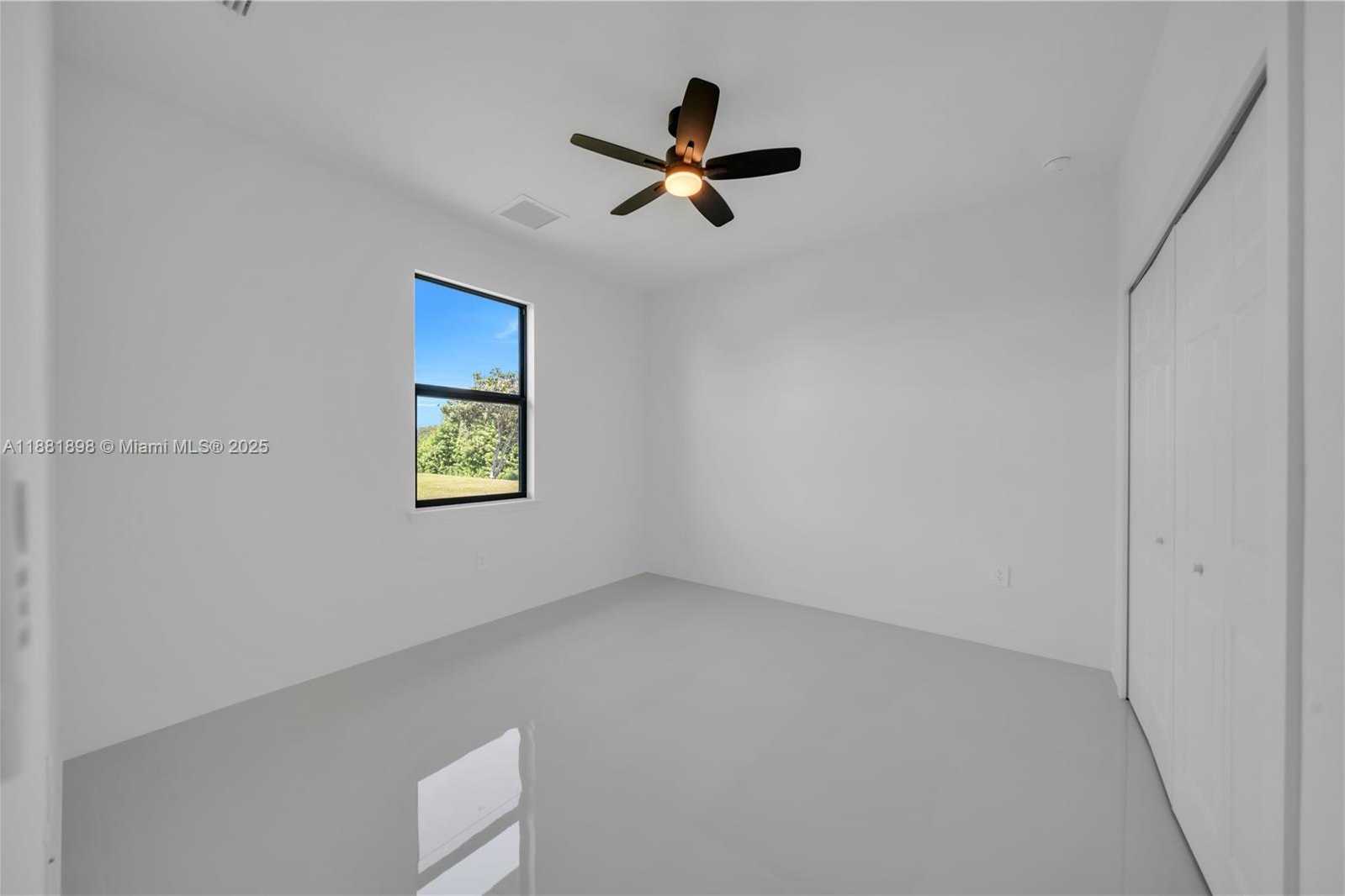 Small Image of 1110 EISENHOWER BLVD, Lehigh Acres Number 46