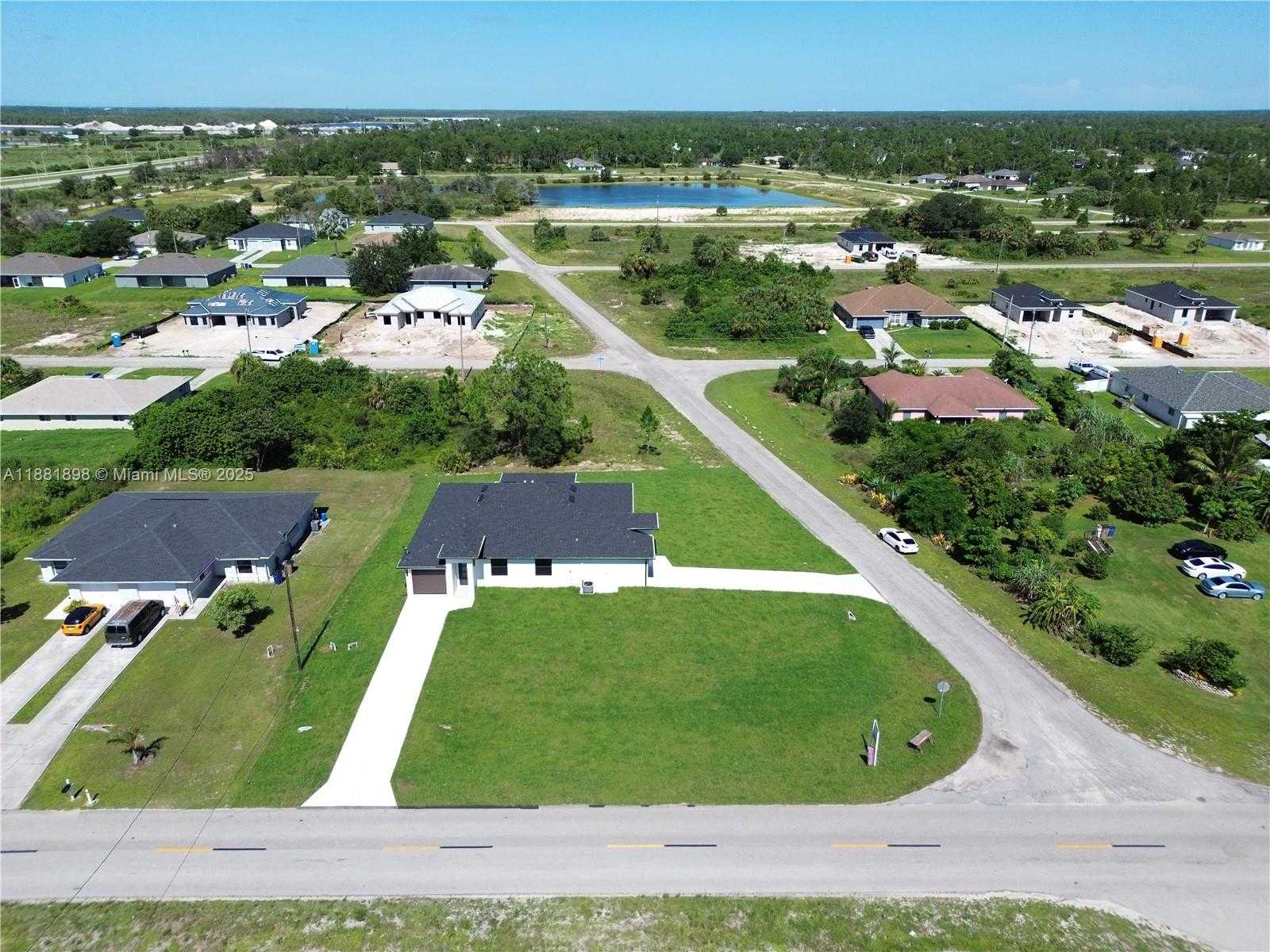 Small Image of 1110 EISENHOWER BLVD, Lehigh Acres Number 50