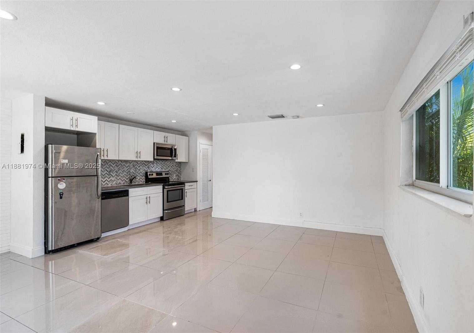Small Image of 2201 NORTH EAST 14TH AVE #9, Wilton Manors Number 19