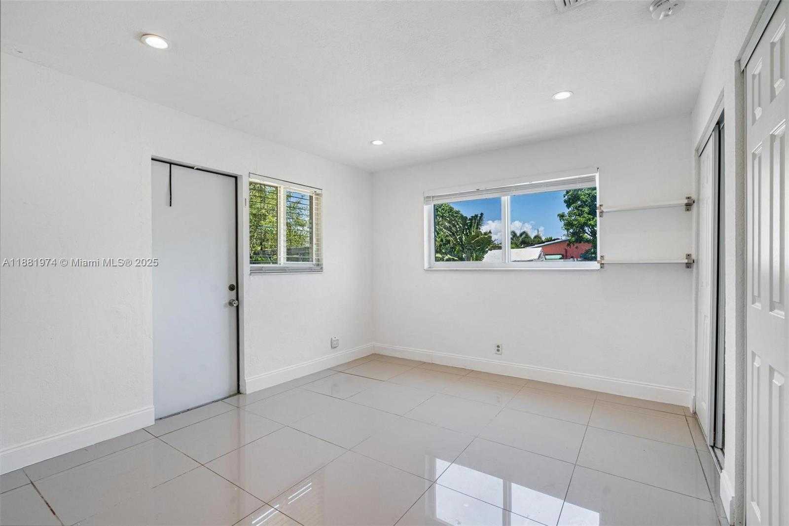 Small Image of 2201 NORTH EAST 14TH AVE #9, Wilton Manors Number 21
