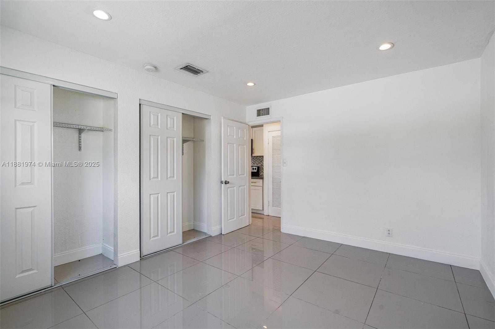 Small Image of 2201 NORTH EAST 14TH AVE #9, Wilton Manors Number 22