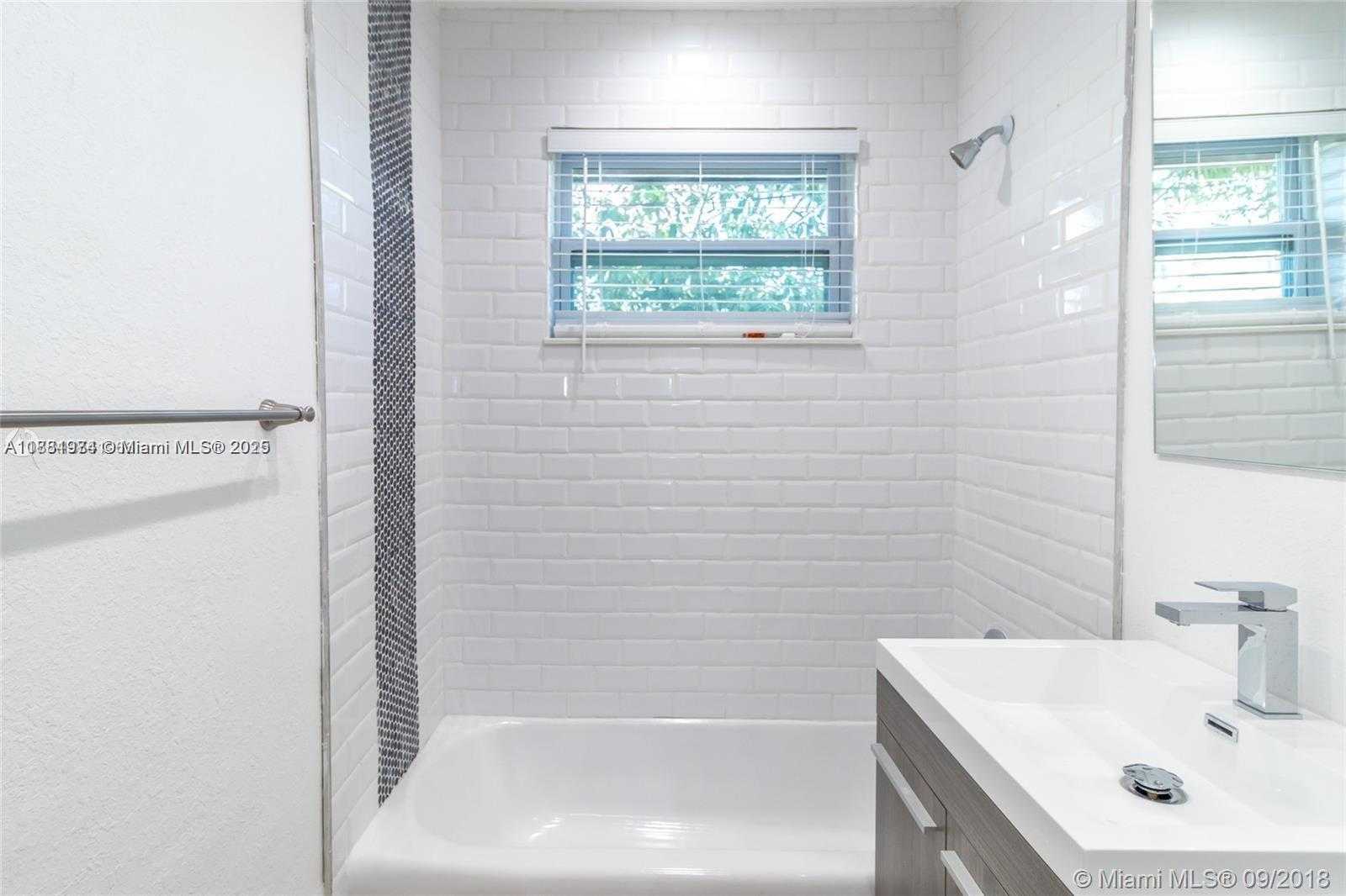 Small Image of 2201 NORTH EAST 14TH AVE #9, Wilton Manors Number 24