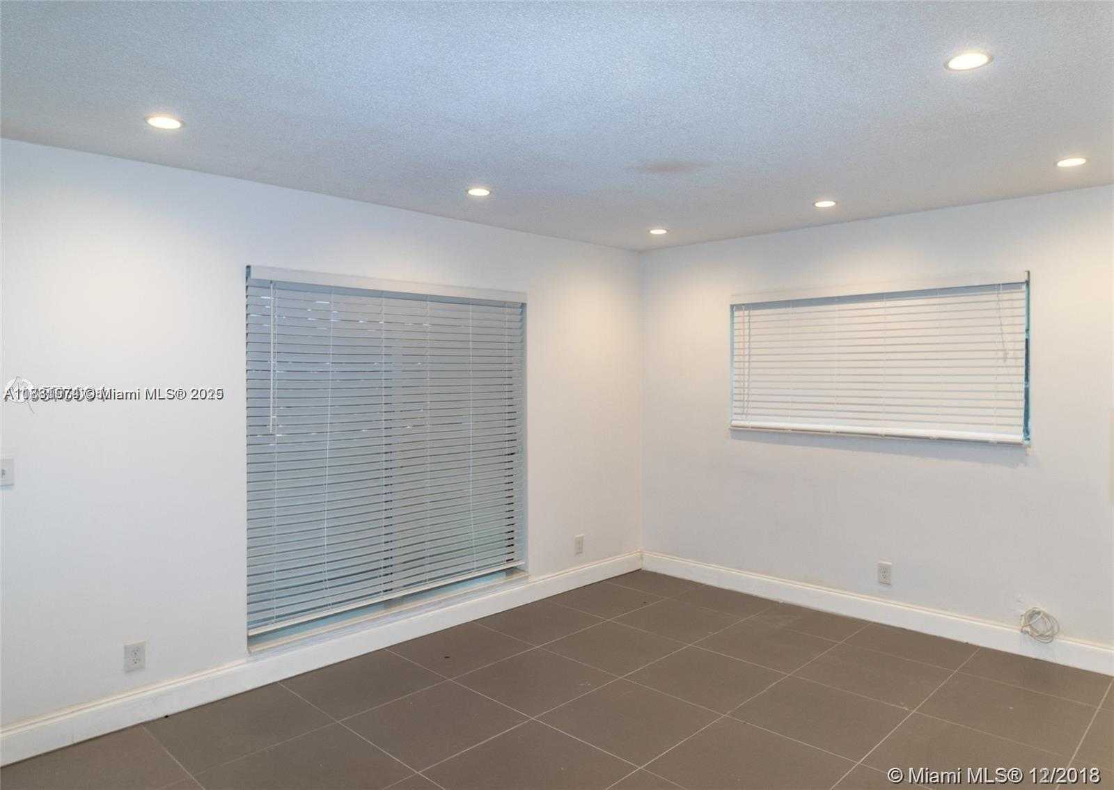 Small Image of 2201 NORTH EAST 14TH AVE #9, Wilton Manors Number 26