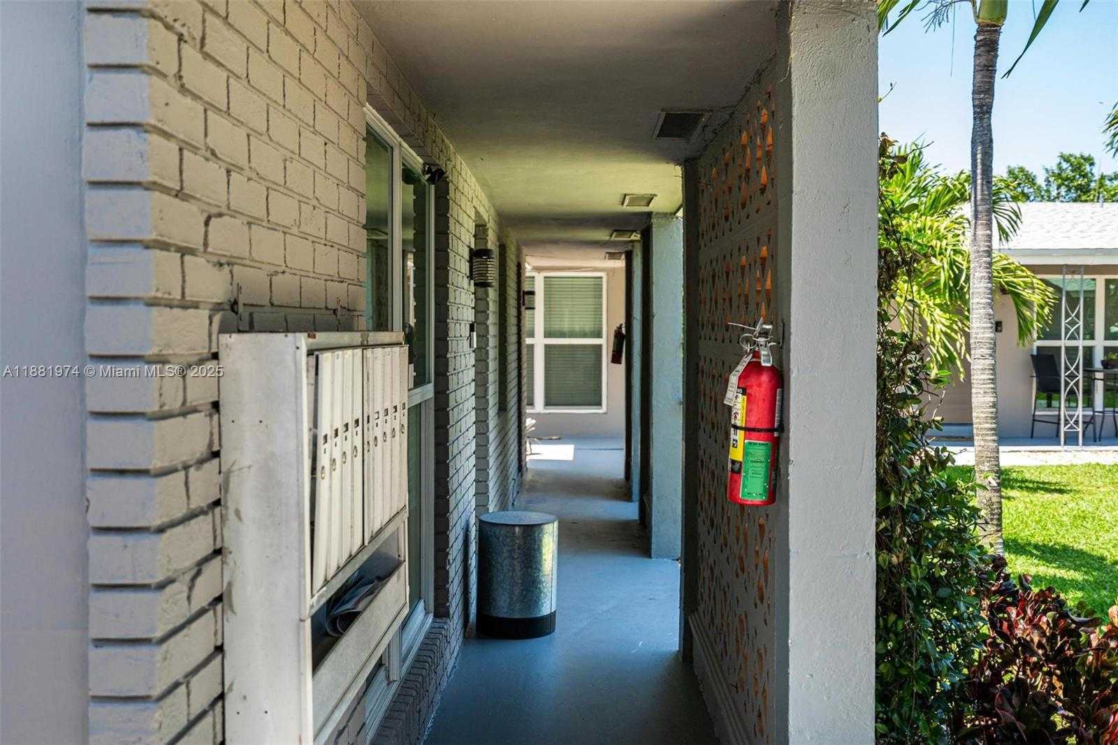 Small Image of 2201 NORTH EAST 14TH AVE #9, Wilton Manors Number 27