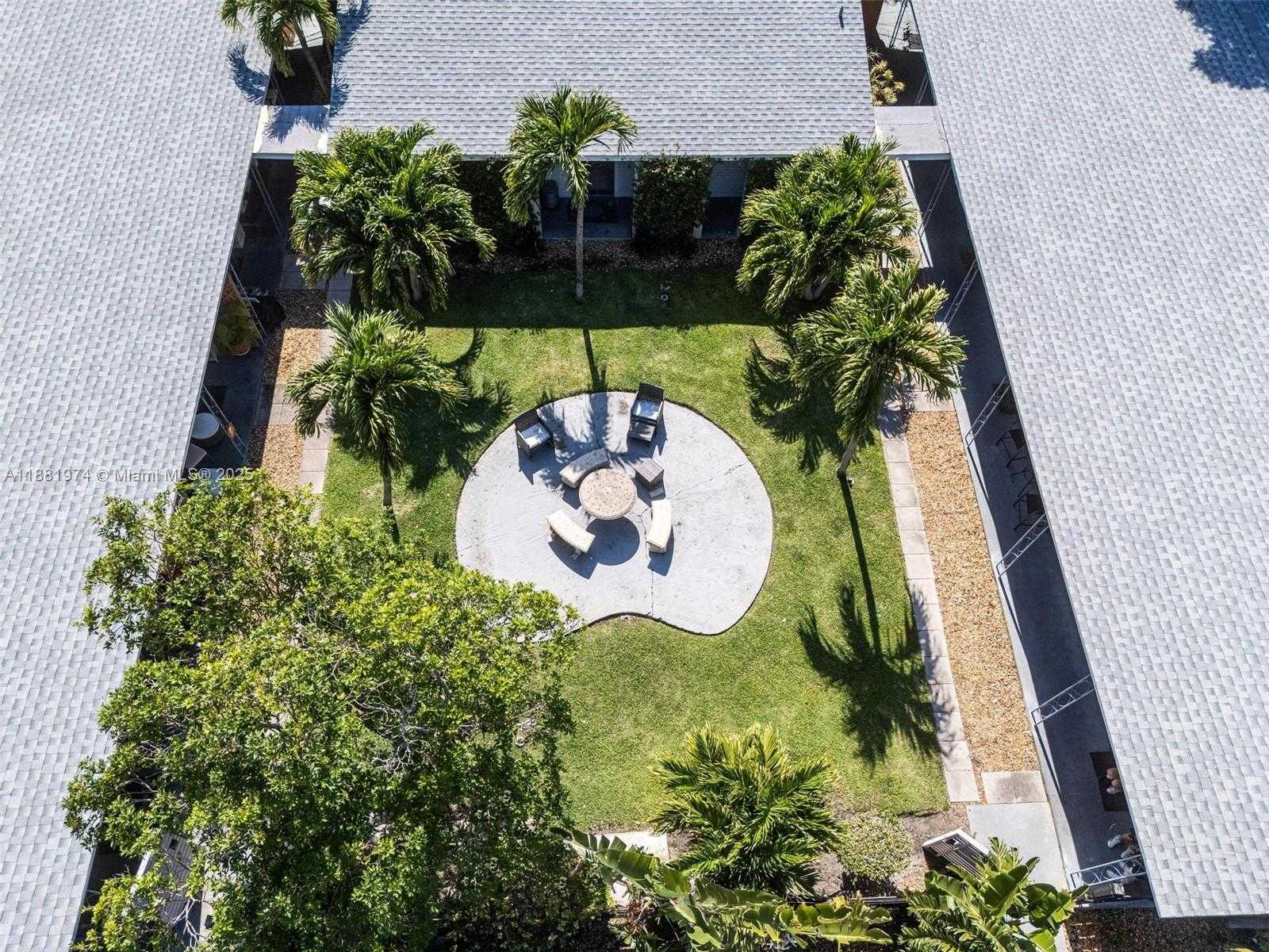 Small Image of 2201 NORTH EAST 14TH AVE #9, Wilton Manors Number 3