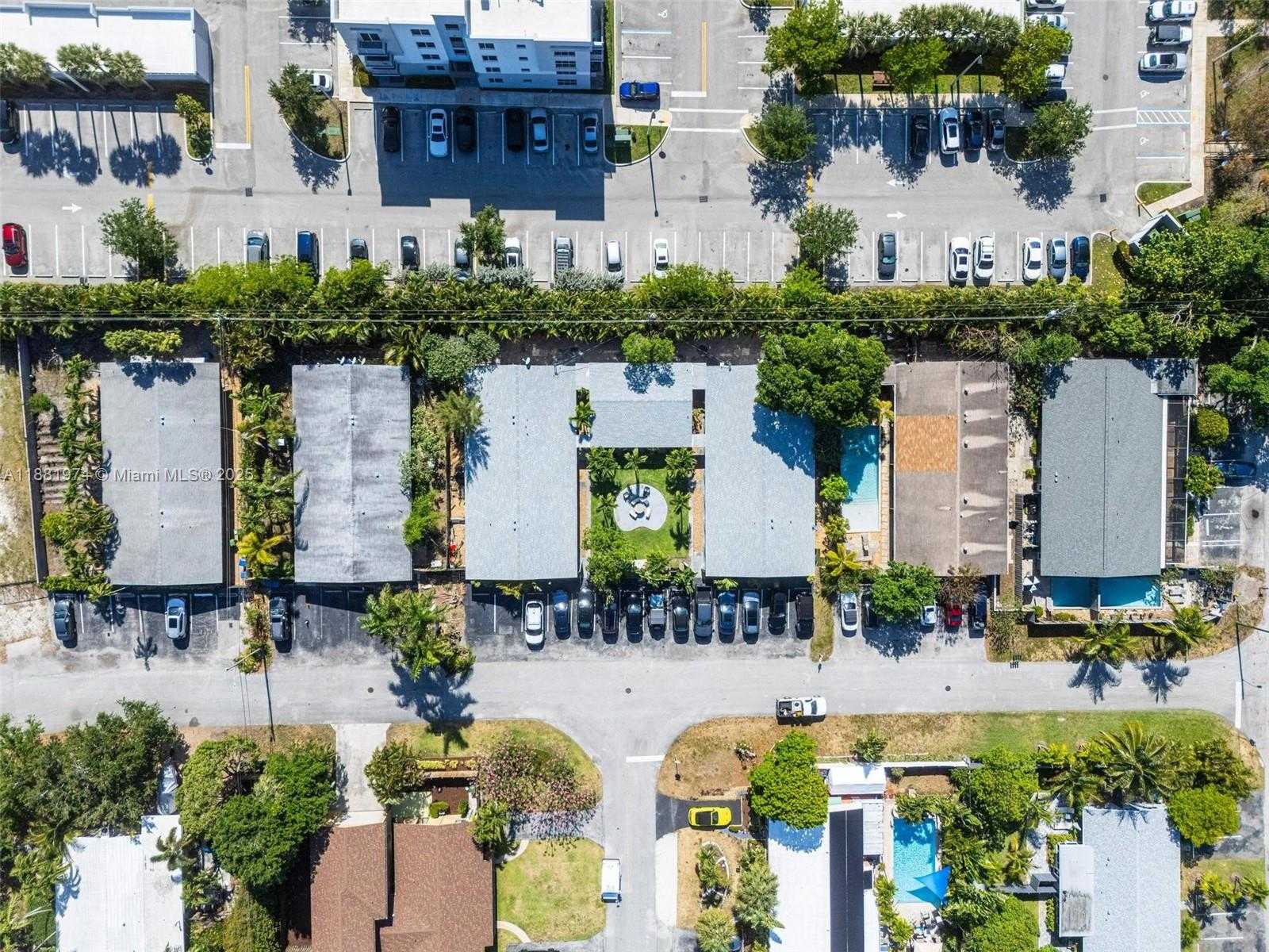Small Image of 2201 NORTH EAST 14TH AVE #9, Wilton Manors Number 8