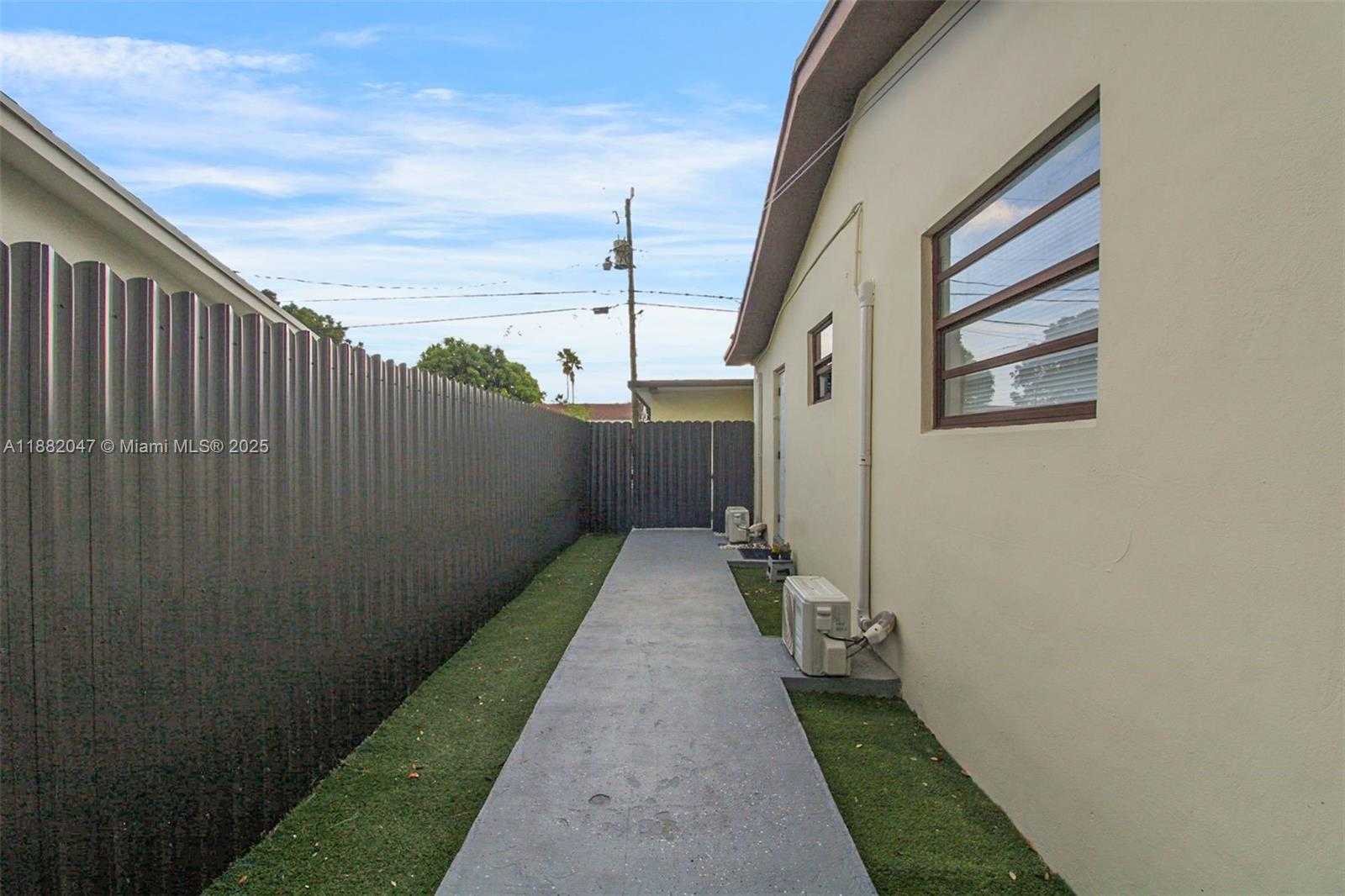 Small Image of 11120 SOUTH WEST 176TH ST #4, Miami Number 20