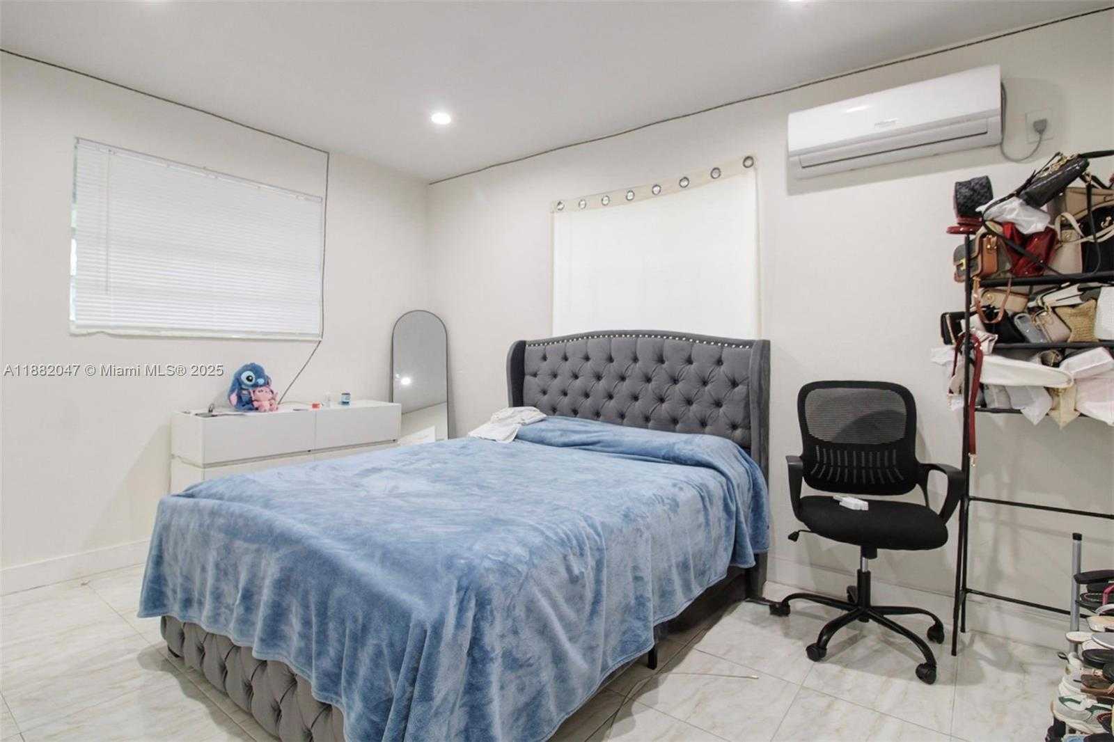 Small Image of 11120 SOUTH WEST 176TH ST #4, Miami Number 25