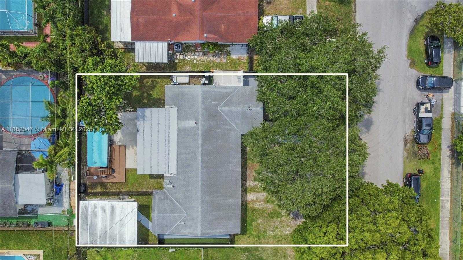 Small Image of 11120 SOUTH WEST 176TH ST #4, Miami Number 30