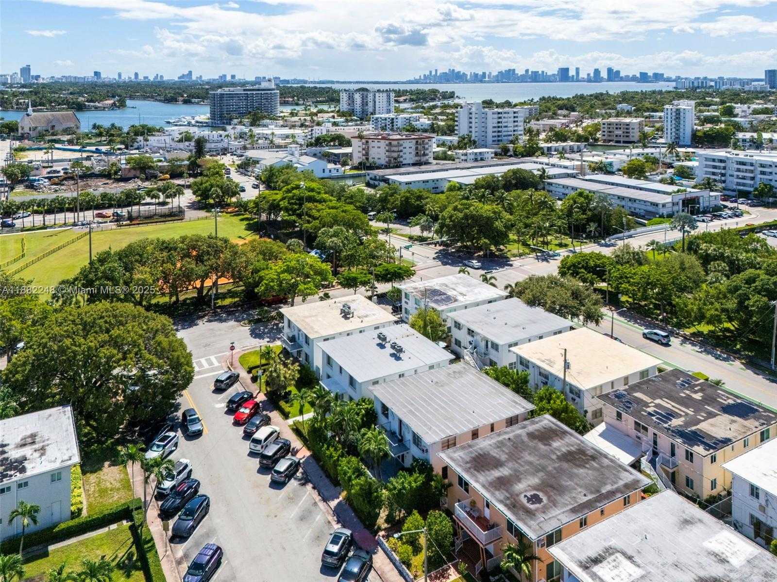 Small Image of 7320 CARLYLE AVE, Miami Beach Number 17