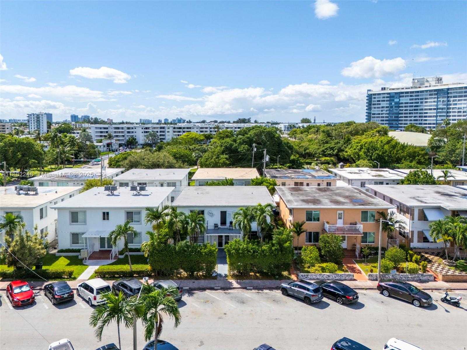 Small Image of 7320 CARLYLE AVE, Miami Beach Number 27