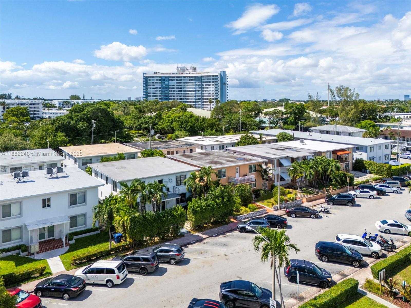 Small Image of 7320 CARLYLE AVE, Miami Beach Number 29