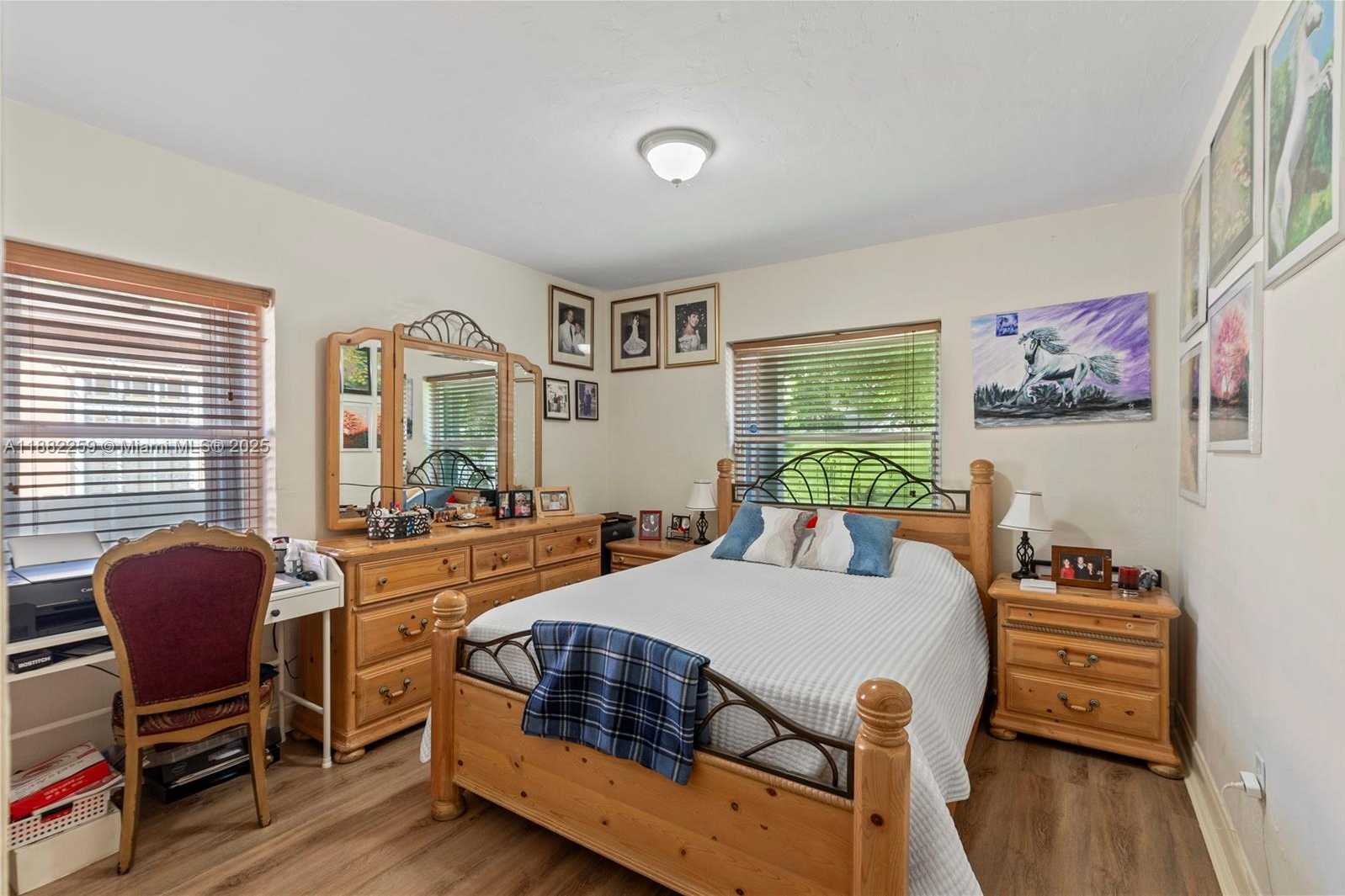 Small Image of 2530 SOUTH WEST 27TH ST #3, Miami Number 14