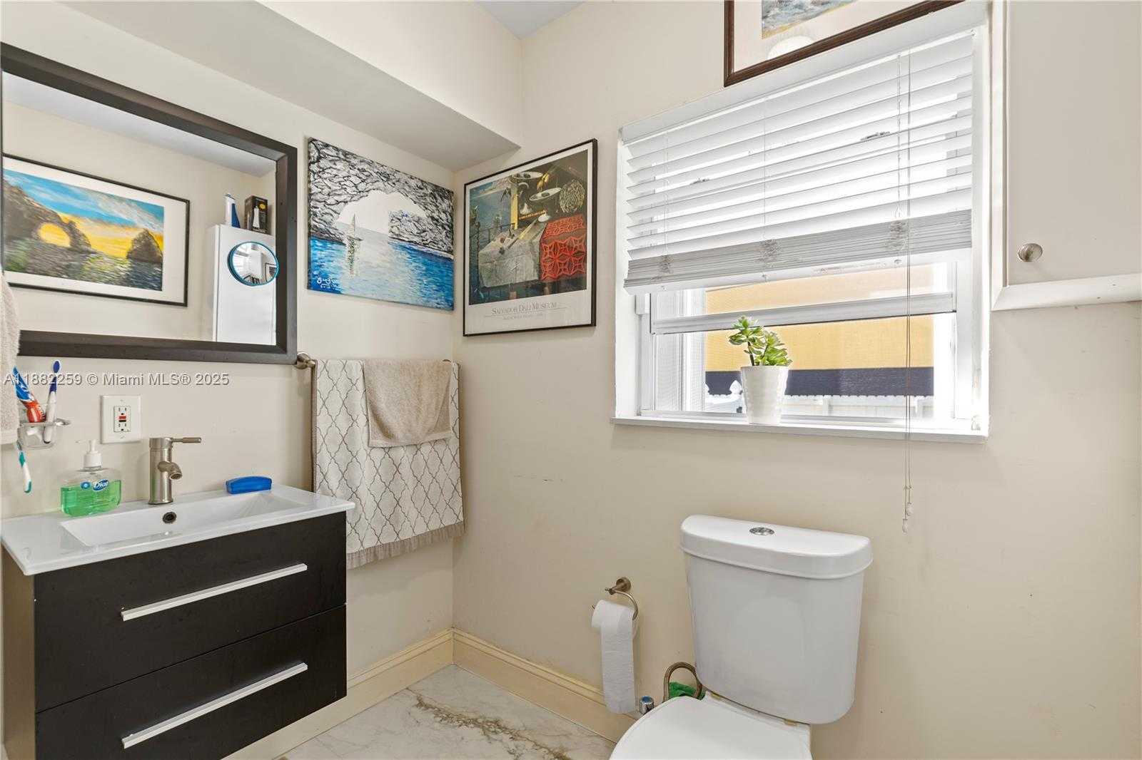 Small Image of 2530 SOUTH WEST 27TH ST #3, Miami Number 18