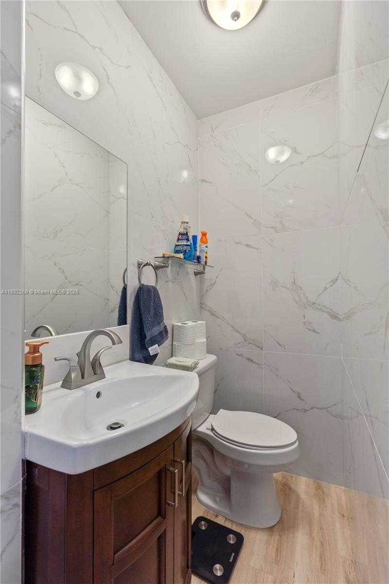 Small Image of 2530 SOUTH WEST 27TH ST #3, Miami Number 26