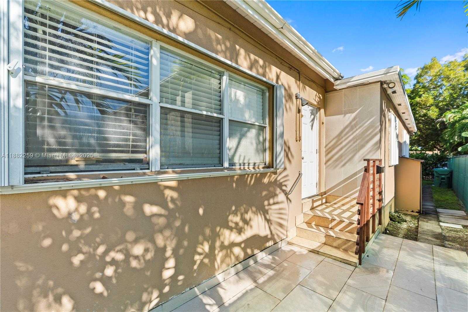 Small Image of 2530 SOUTH WEST 27TH ST #3, Miami Number 34