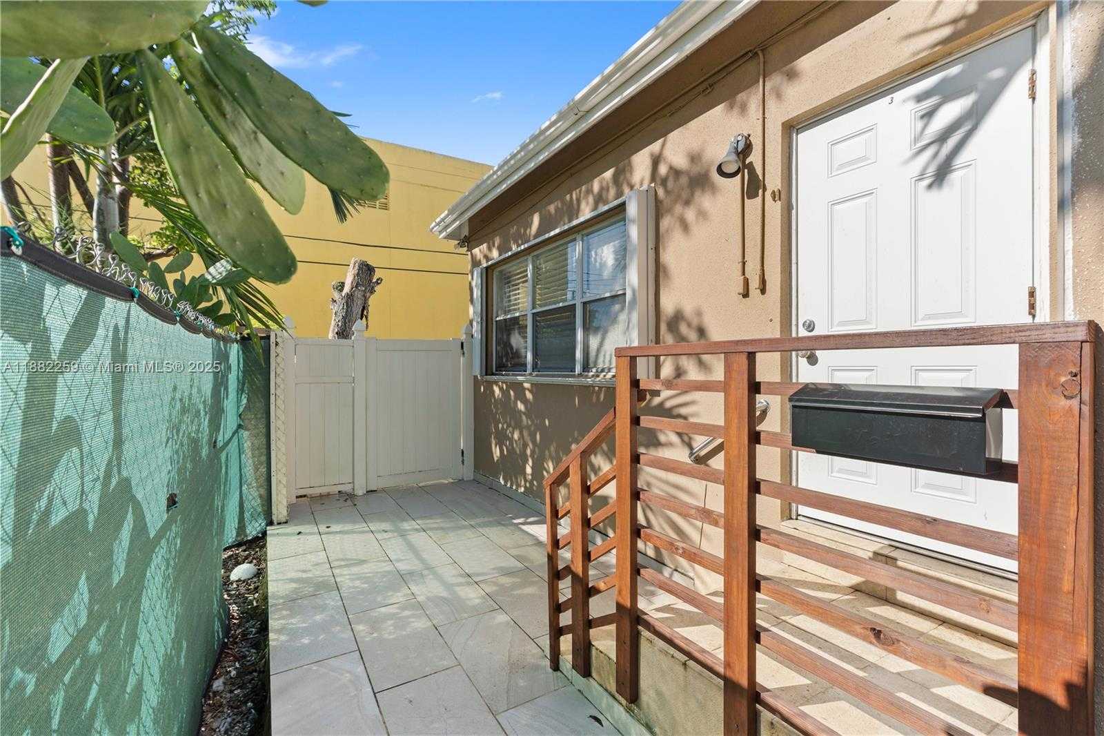 Small Image of 2530 SOUTH WEST 27TH ST #3, Miami Number 35