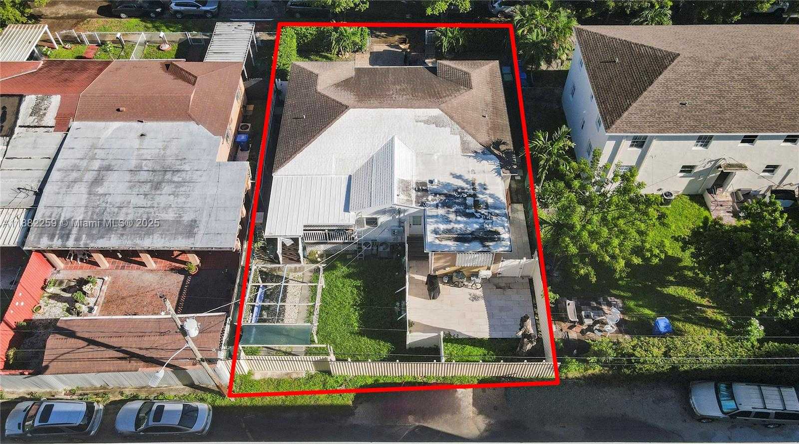 Small Image of 2530 SOUTH WEST 27TH ST #3, Miami Number 41