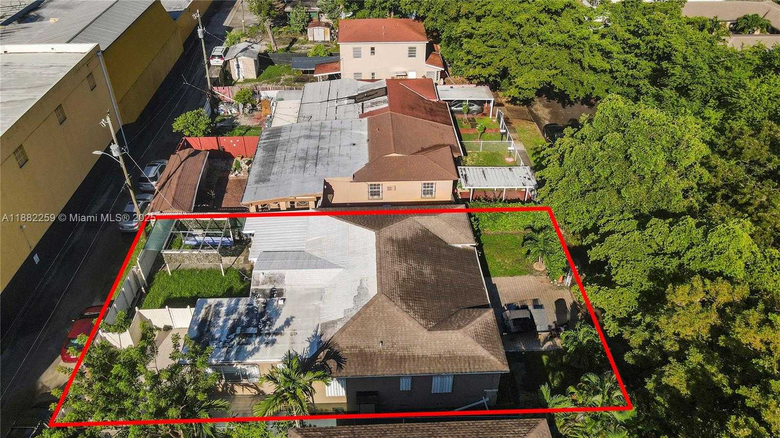 Small Image of 2530 SOUTH WEST 27TH ST #3, Miami Number 43