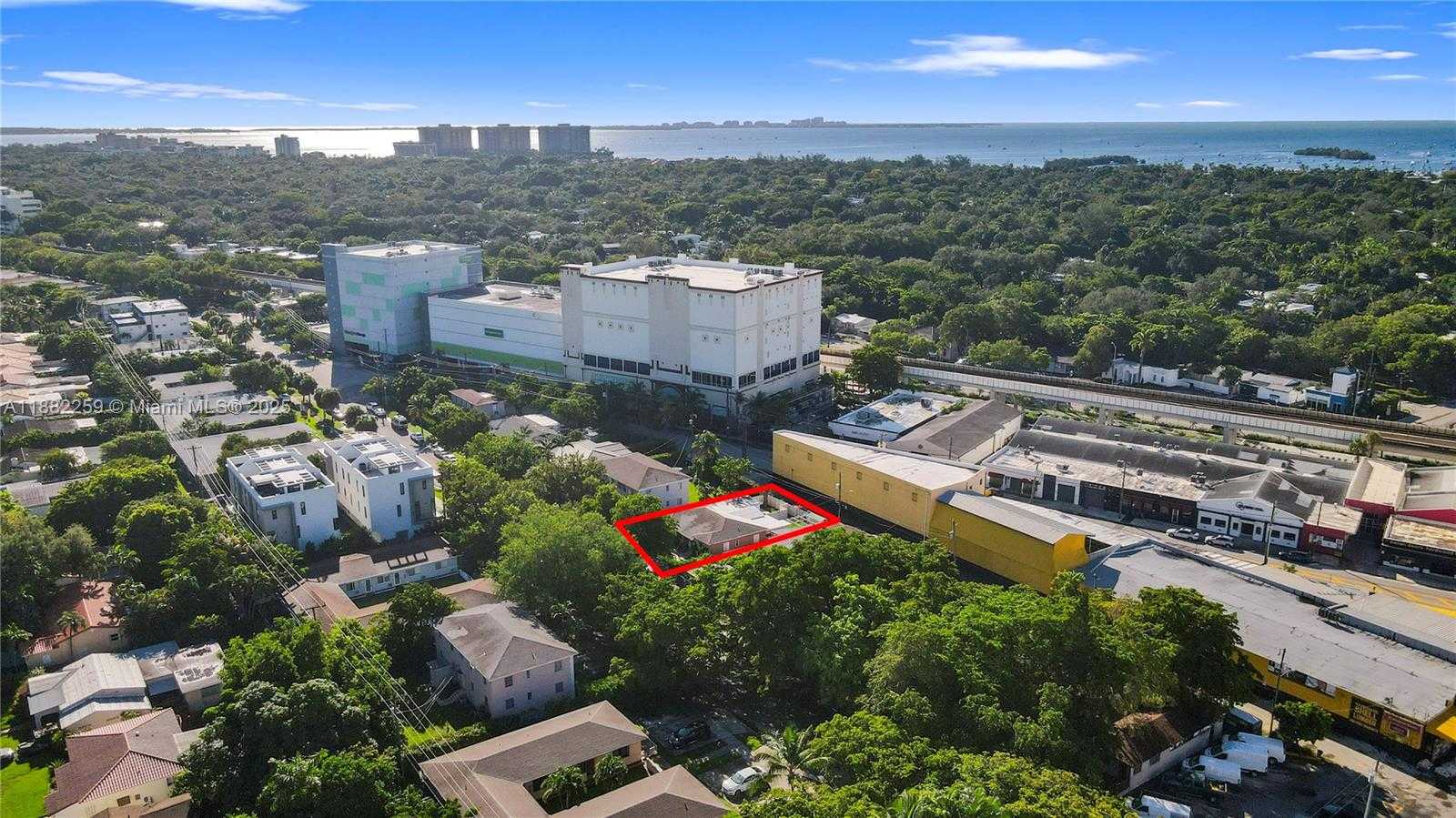 Small Image of 2530 SOUTH WEST 27TH ST #3, Miami Number 45