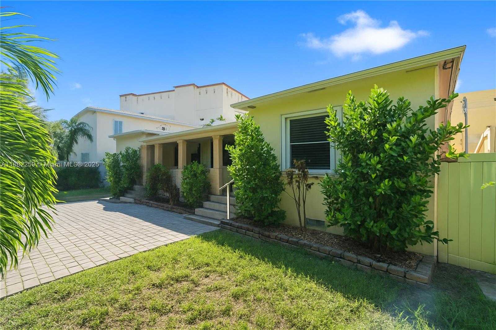 Small Image of 2530 SOUTH WEST 27TH ST #3, Miami Number 7