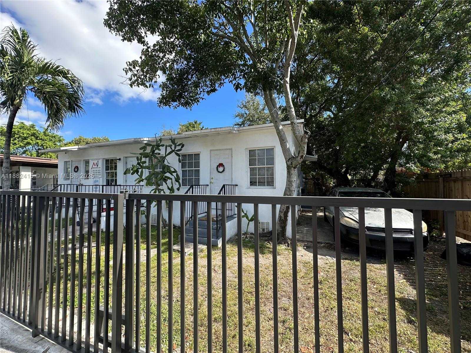 Small Image of 3041 NORTH WEST 10TH AVE, Miami Number 5