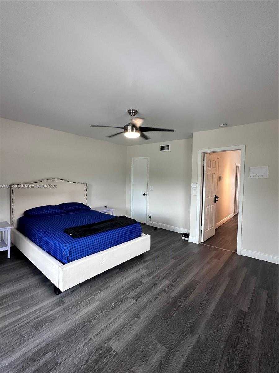 Small Image of 2270 SOUTH WEST 46TH CT #2, Dania Beach Number 19