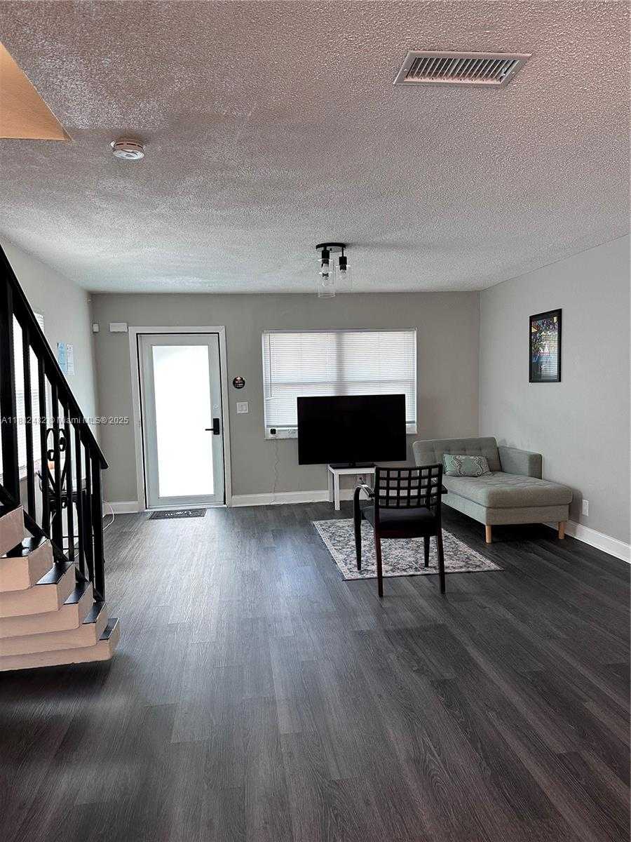 Small Image of 2270 SOUTH WEST 46TH CT #2, Dania Beach Number 29