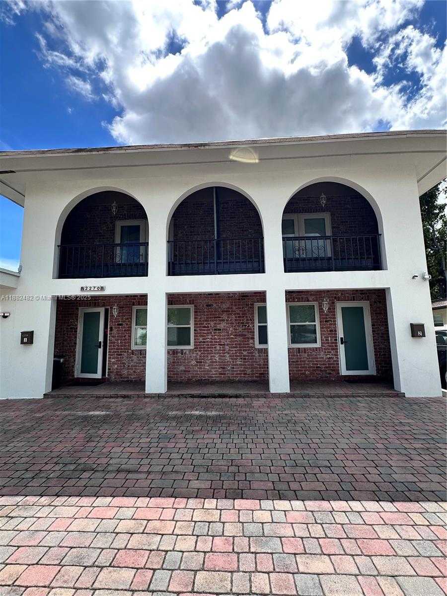 Small Image of 2270 SOUTH WEST 46TH CT #2, Dania Beach Number 4