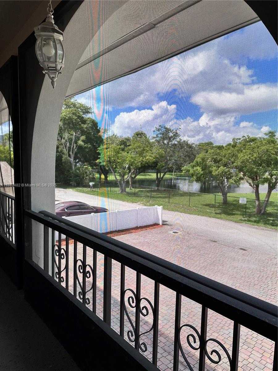 Small Image of 2270 SOUTH WEST 46TH CT #2, Dania Beach Number 42