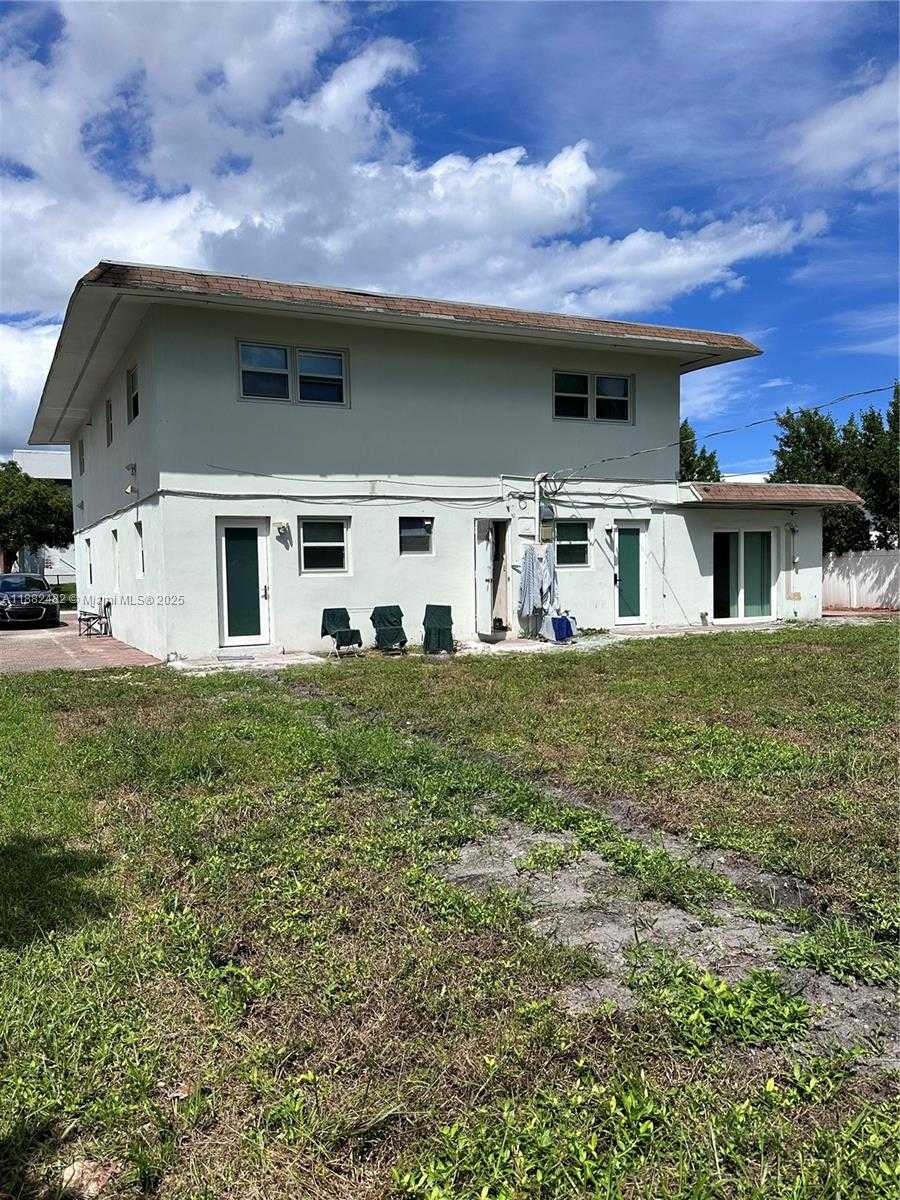 Small Image of 2270 SOUTH WEST 46TH CT #2, Dania Beach Number 50