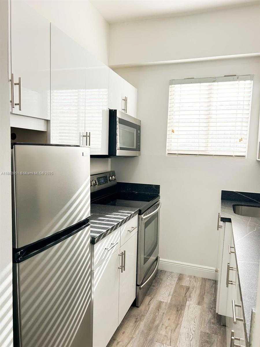 Small Image of 29 OVIEDO AVE, Coral Gables Number 18