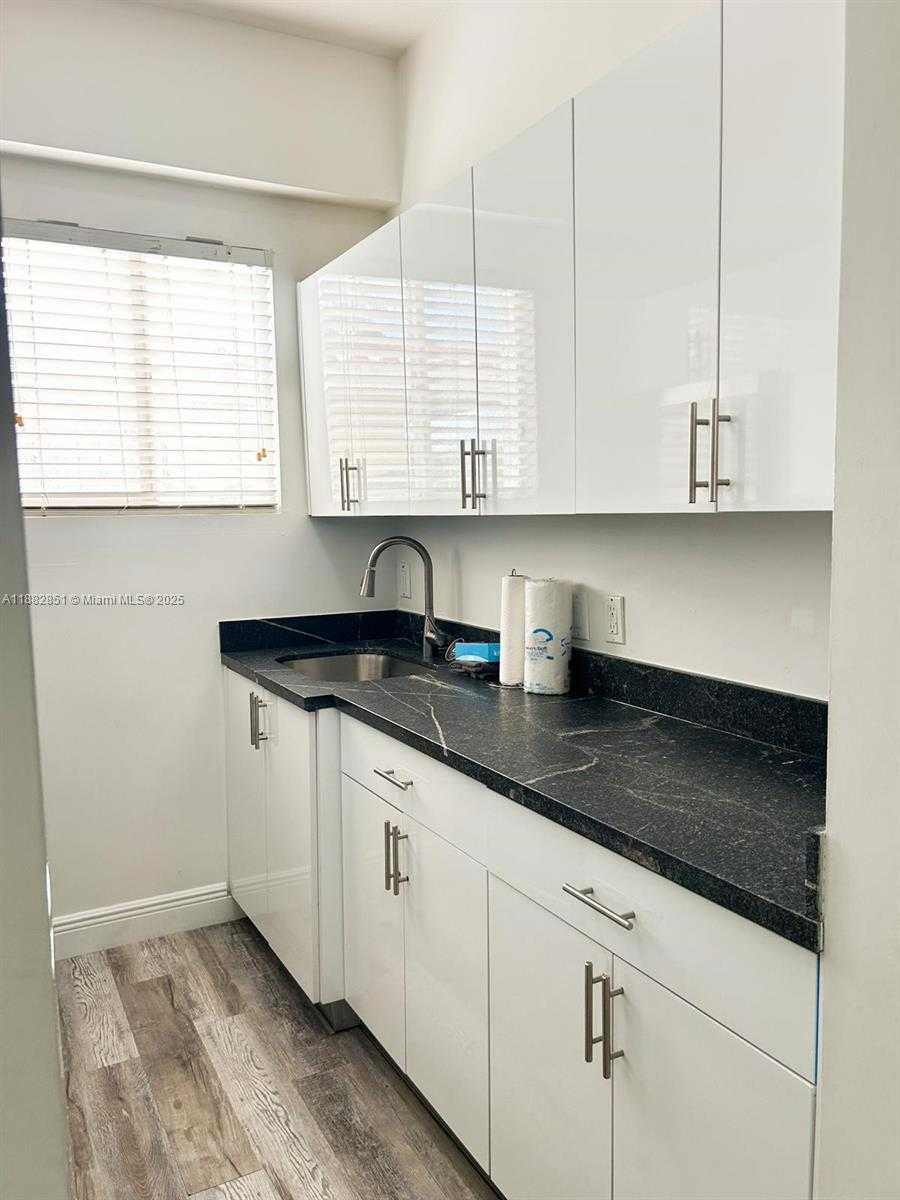 Small Image of 29 OVIEDO AVE, Coral Gables Number 19