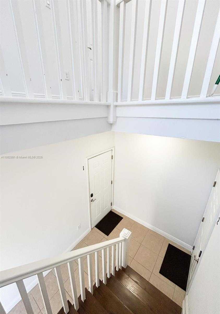 Small Image of 29 OVIEDO AVE, Coral Gables Number 5