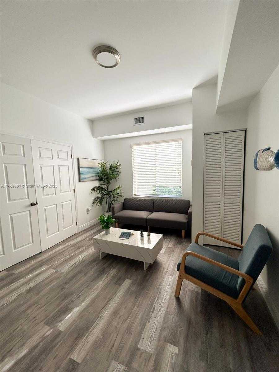 Small Image of 29 OVIEDO AVE, Coral Gables Number 8