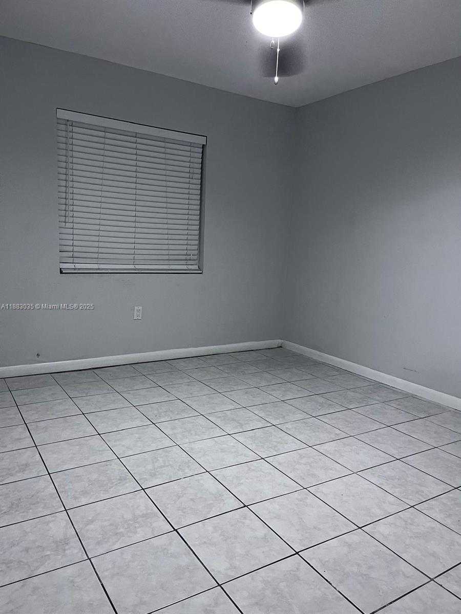 Small Image of 1533 NORTH WEST 2ND AVE #2, Fort Lauderdale Number 4