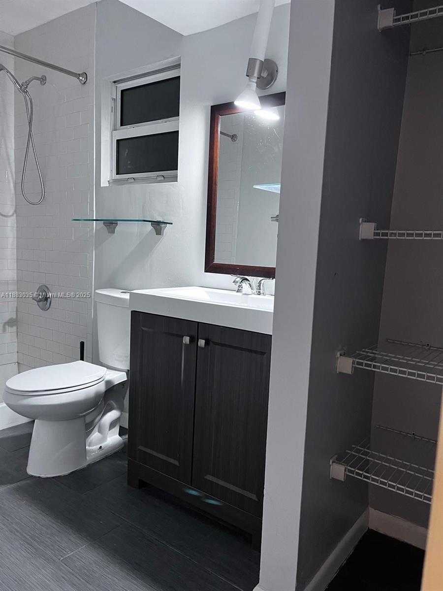 Small Image of 1533 NORTH WEST 2ND AVE #2, Fort Lauderdale Number 5