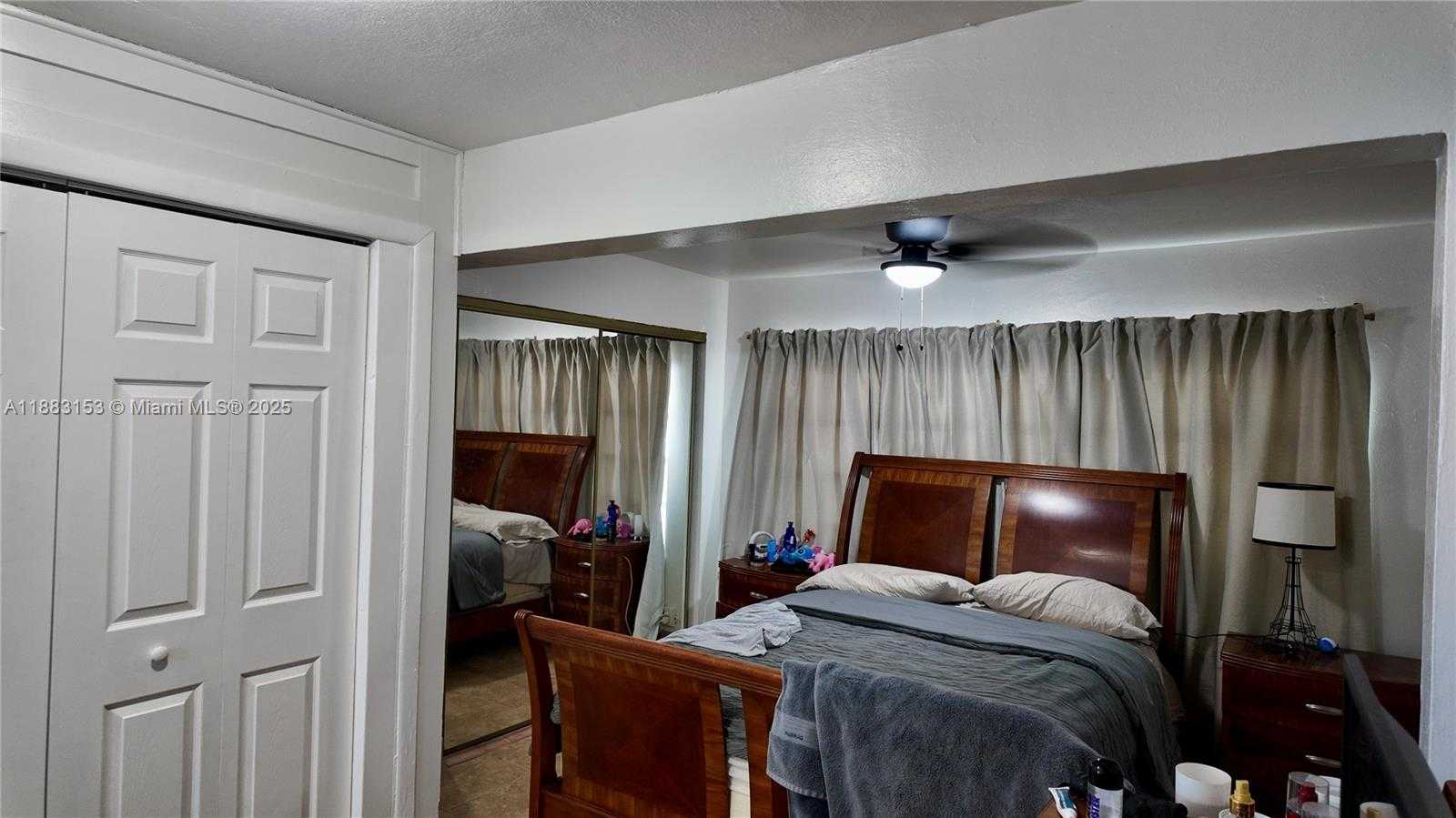 Small Image of 1410 SOUTH WEST 22ND AVE, Miami Number 10