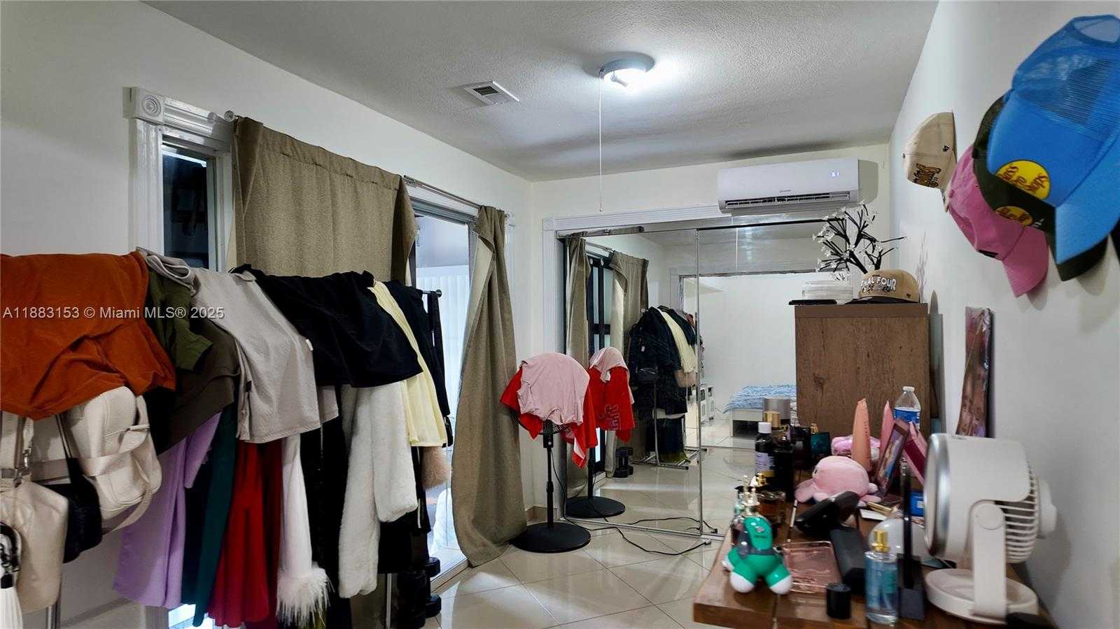 Small Image of 1410 SOUTH WEST 22ND AVE, Miami Number 13