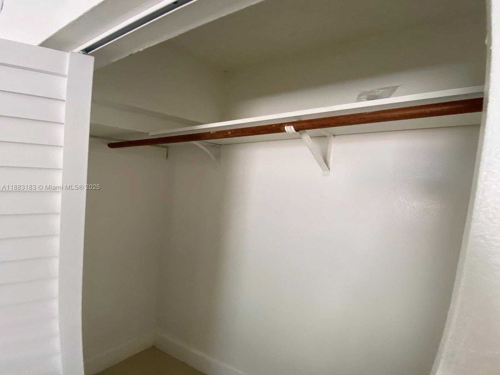 Small Image of 621 GLENN PKWY, Hollywood Number 25