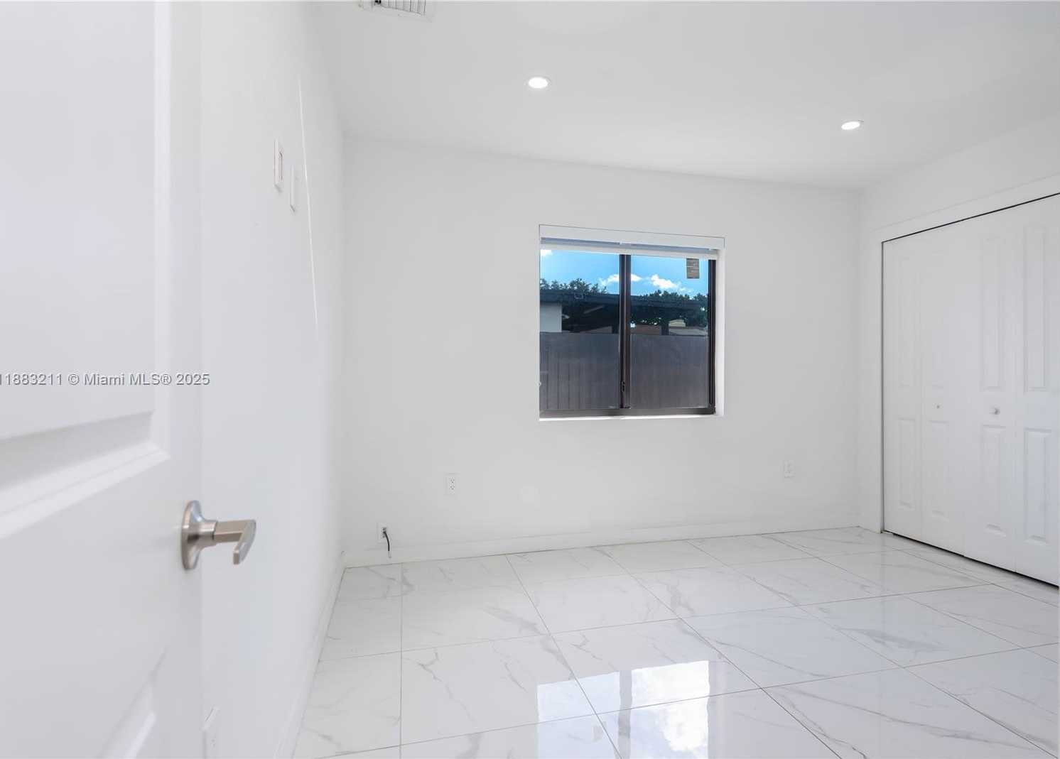 Small Image of 2490 NORTH WEST 44TH ST #2, Miami Number 27