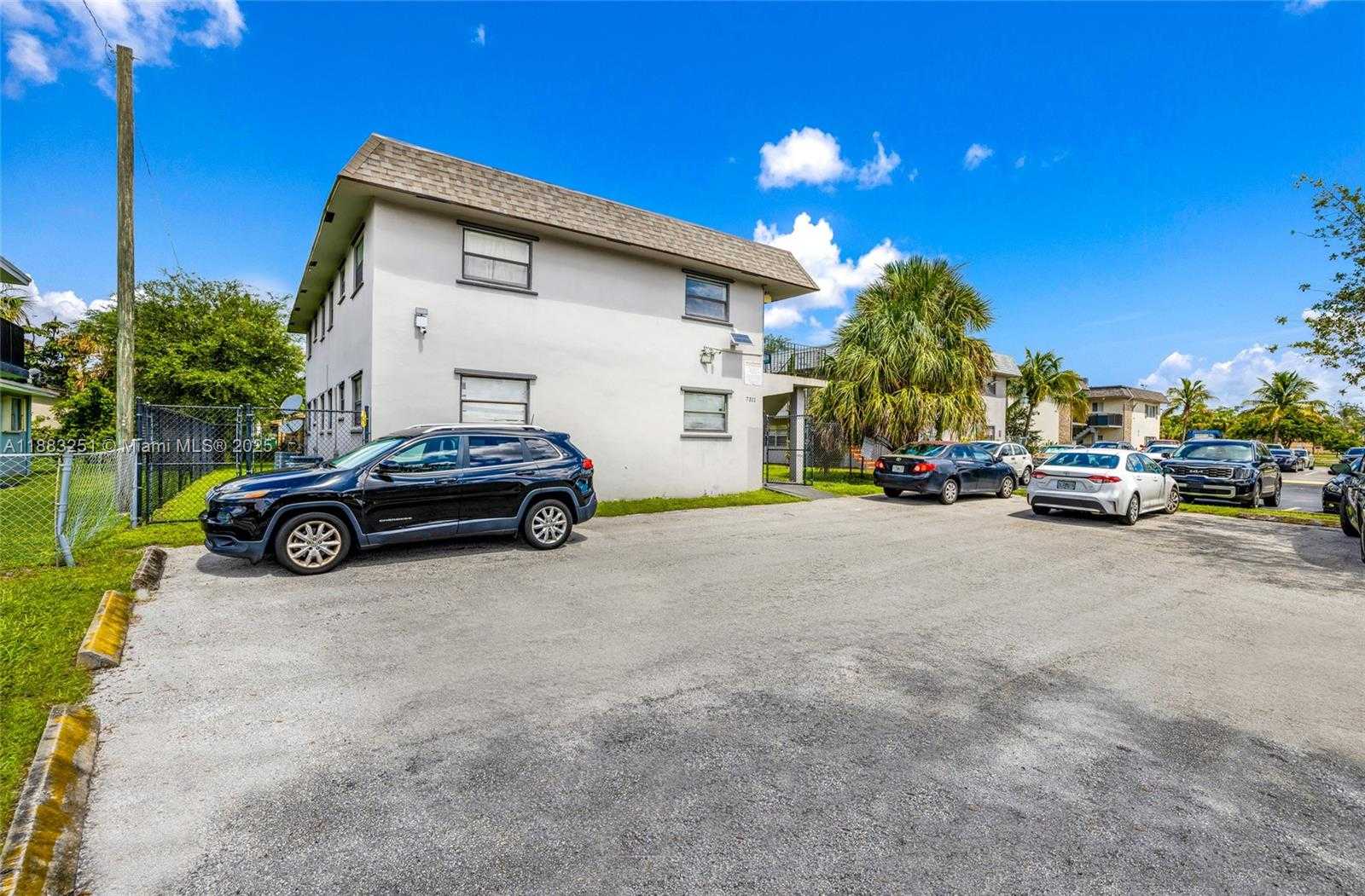 Small Image of 7311 NORTH WEST 37TH ST #4, Davie Number 3