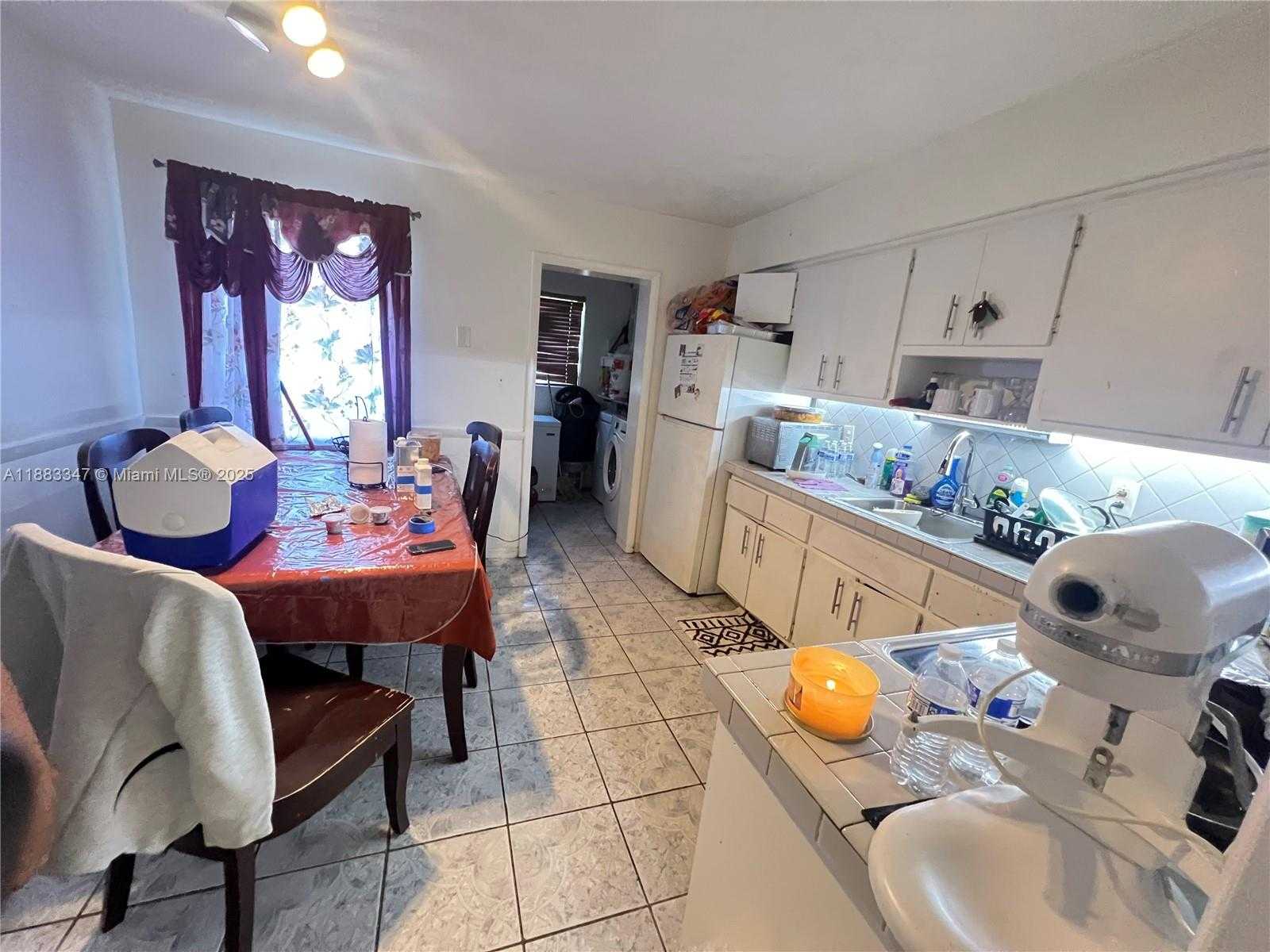 Small Image of 4108 SOUTH WEST 22ND ST #2, Fort Lauderdale Number 5
