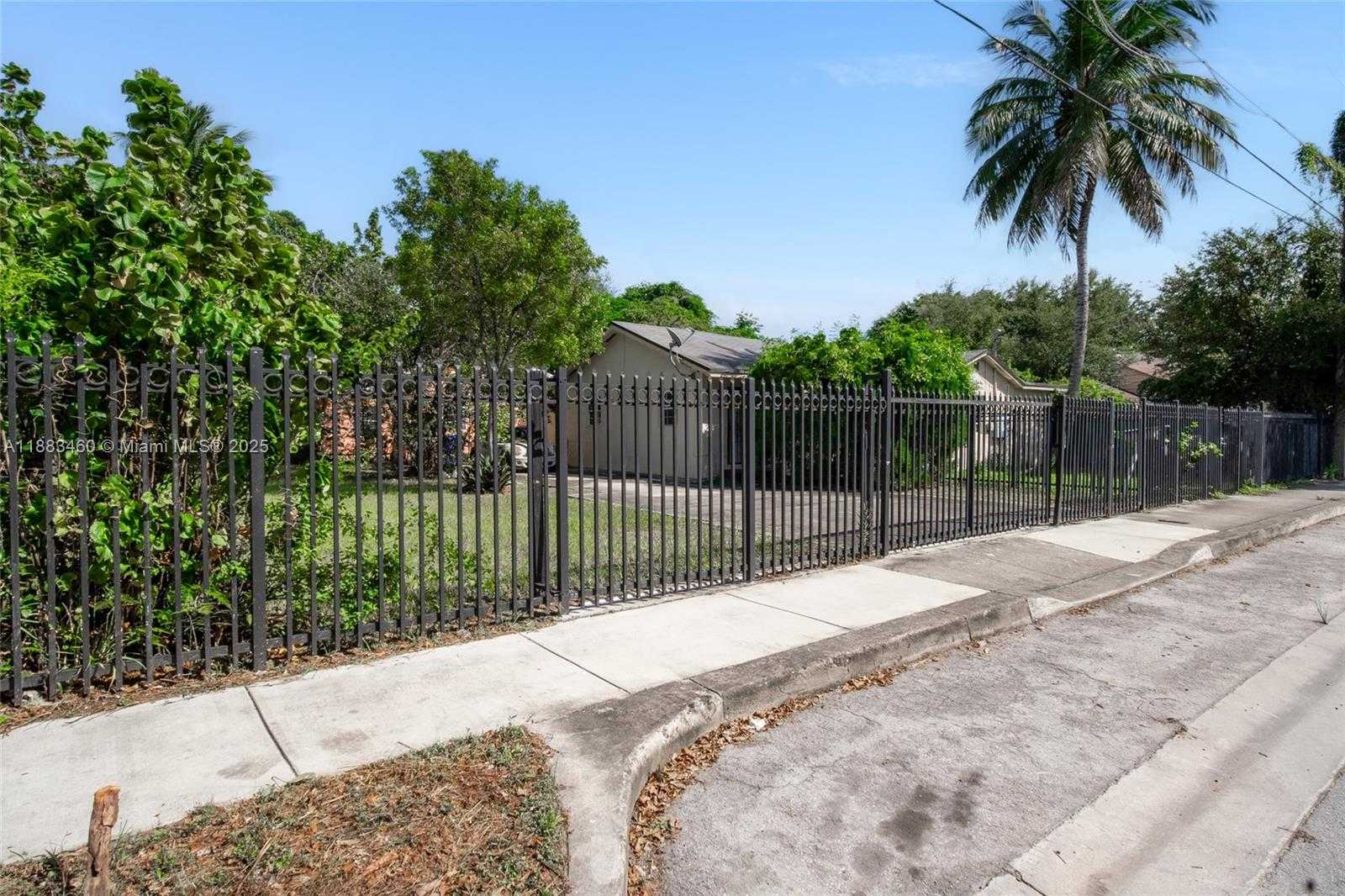 Small Image of 5537 NORTH WEST 5TH AVE, Miami Number 10