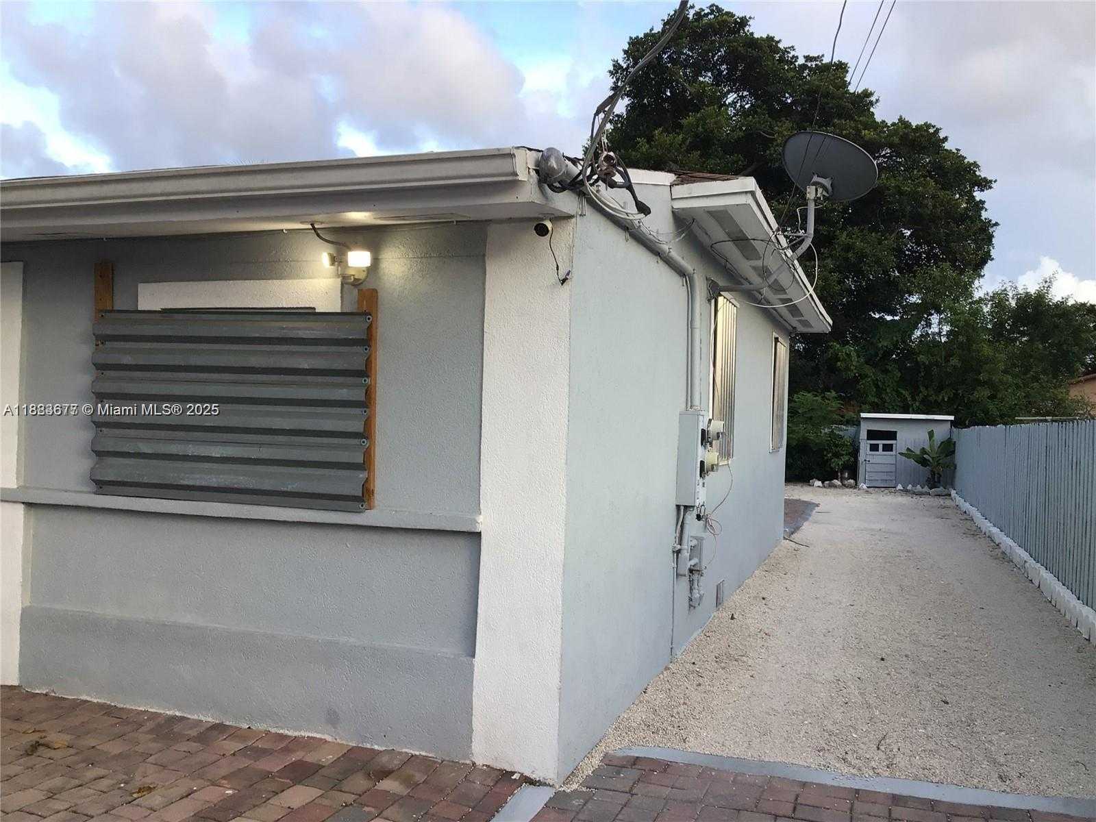Small Image of 1860 NORTH WEST 45TH ST #2, Miami Number 3